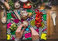 Miniatyrbild 3 av 11: SKÄRBRÄDA I GLAS 52x40 POP ART