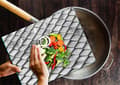 Pikkukuva 4 / 11: LASILEIKKUULAUTA 52x40 MOSAIIKKI