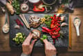 Miniatyrbild 3 av 11: SKÄRBRÄDA I GLAS 52x30 CHILI