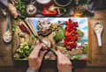 Miniatyrbild 3 av 11: SKÄRBRÄDA I GLASPLATTA 52x30 LANDSKAP