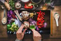 Miniatyrbild 3 av 11: SKÄRBRÄDA I GLAS 52x30 FRUKT