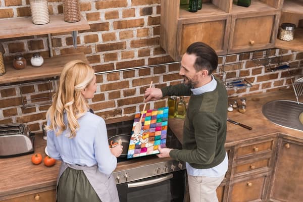 SKÄRBRÄDA I GLASPLATTA 52x30 MOSAIK