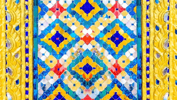 SKÆREBRÆT I GLAS 52x30 MOSAIK