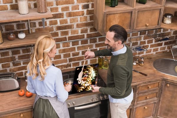 SKÄRBRÄDA I GLASPLATTA 52x40 ANTECKNINGAR