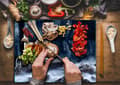 Miniatyrbild 3 av 11: SKÄRBRÄDA I GLAS 52x40 WHISKY