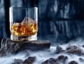 Miniatyrbild 2 av 11: SKÄRBRÄDA I GLAS 52x40 WHISKY