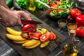 Miniatyrbillede 9 af 11: SKÆREBRÆT I GLAS 52x40 BANAN