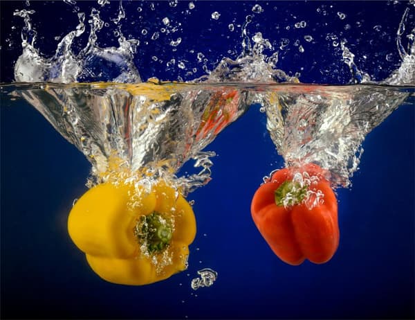 SKÄRBRÄDA I GLAS 52x40 PAPRIKA