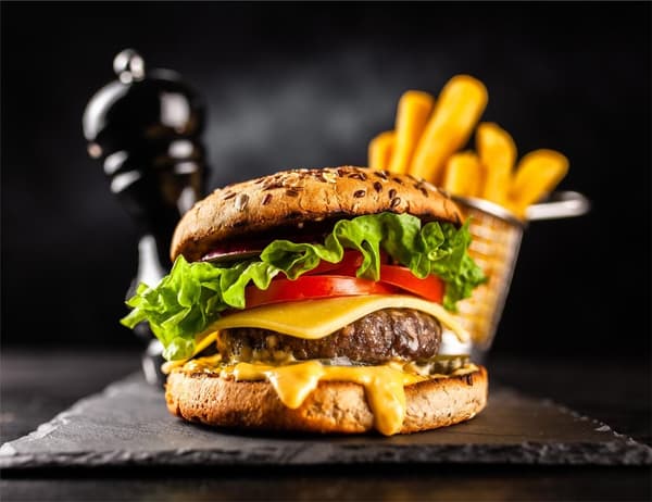 SKÄRBRÄDA I GLAS 52x40 BURGER