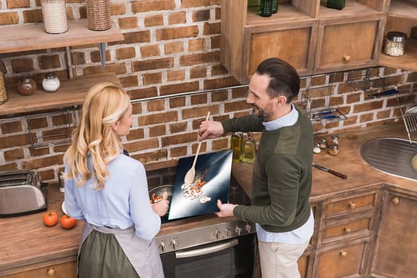 SKÆREBRÆT I GLAS 52x40 KRONE