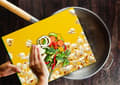 Pikkukuva 4 / 11: LASILEIKKUULAUTA 52x40 POPCORN