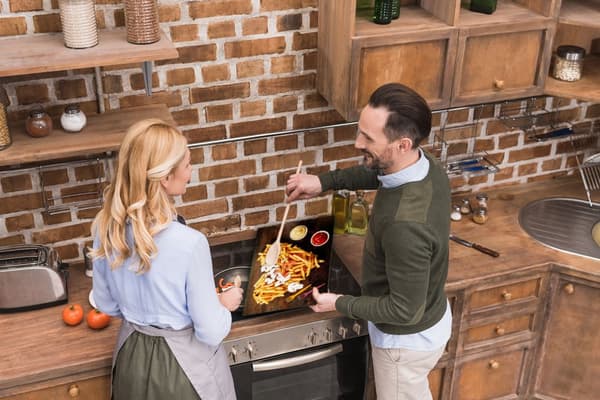 SKÄRBRÄDA I GLAS 52x40 POMMES FRITES