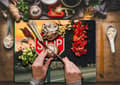 Miniatyrbild 3 av 11: SKÄRBRÄDA I GLASPLATTA 52x40 LANDSKAP