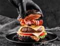 Miniatyrbild 2 av 11: SKÄRBRÄDA I GLAS 52x40 HAMBURGER