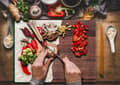 Miniatyrbild 3 av 11: SKÄRBRÄDA I GLAS 52x40 CHILI