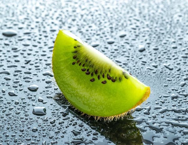 SKÆREBRÆT I GLAS 52x40 KIWI