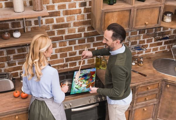 SKÄRBRÄDA I HÄRDAT GLAS 30x22 VIN