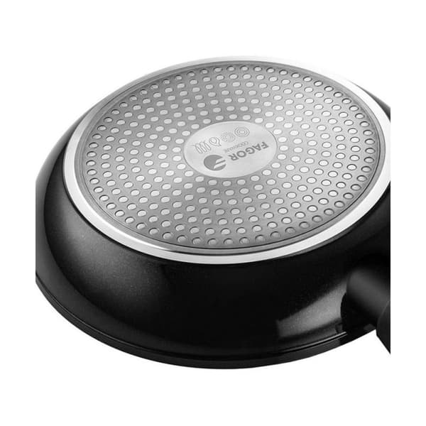 Kastrullset från FAGOR - Högkvalitativa kökskastruller för din matlagning. Perfekt för alla dina matlagningbehov.