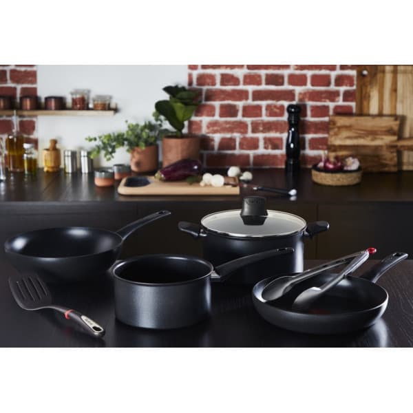 Tefal Ultimate -wokpande 28 cm, sort