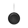 Miniatyrbillede 2 af 3: Non-Stick-stegepande i aluminium 24 cm - Praktisk/effektiv til ethvert køkken, tåler opvaskemaskine