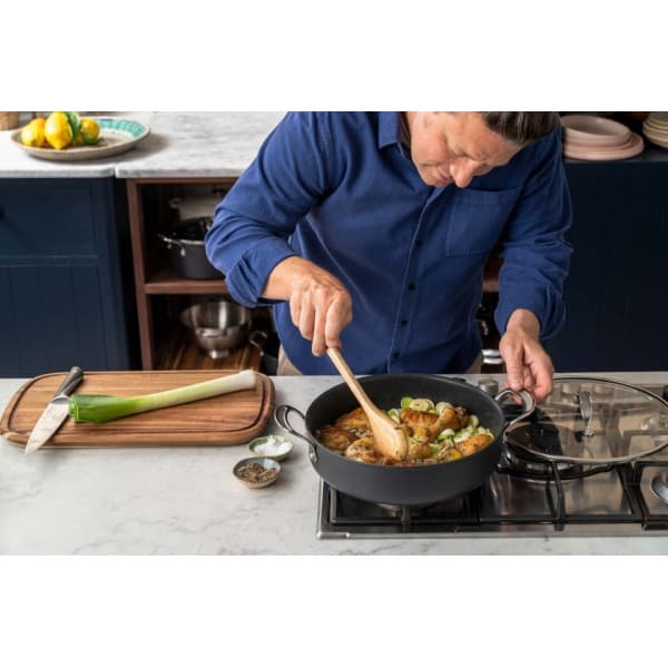 Tefal Jamie Oliver Cook's Classics HA -paistokattila lasikannella 30 cm/5,4 L, musta