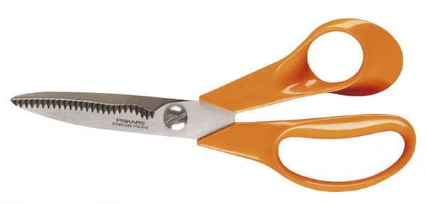 FISKARS KEITTIÖSAKSI 18cm