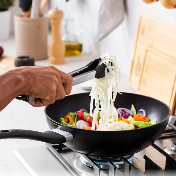 MasterChef Wok-pannu 28 cm - Kuuluisa Masterchefiltä