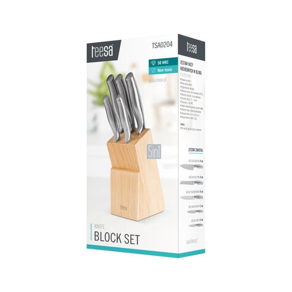 Set med köksknivar i ett block