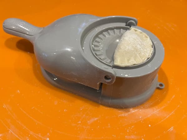 DUMPLING MASKIN 7,5cm DUMPLING MAKER 3291