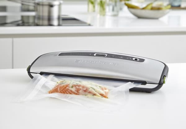 FOODSAVER VACUUM SEALER PAKKEMASKINE FFS015X 150W