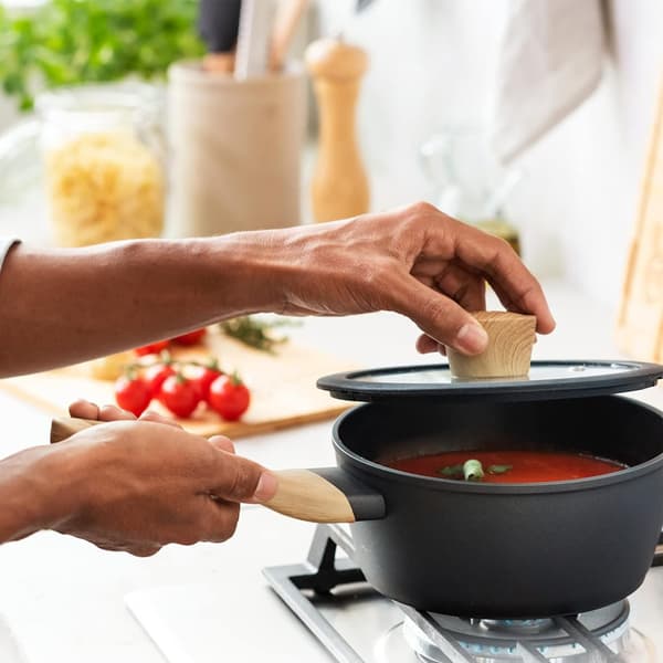 Masterchef Natural kasserolle med låg 18cm - Kendt fra MasterChef Danmark