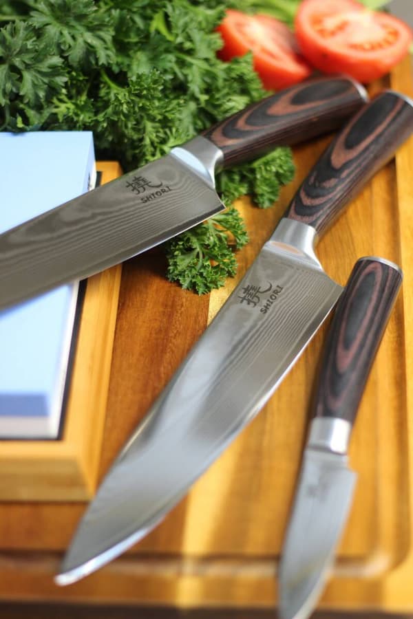 Shiori 3-set 撓 Chairo Shōto + Santoku + Sifu - en uppsättning av tre Damaskus stålknivar