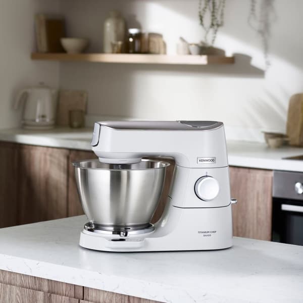 Kenwood Kjøkkenmaskin i titan KVC65.001WH Chef Baker