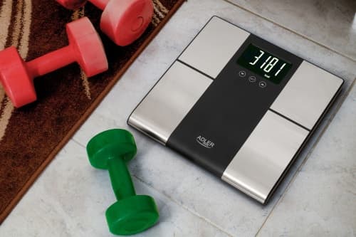 AD 8165 Kylpyhuonevaaka analysaattorilla - 225KG