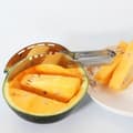 Miniatyrbild 4 av 4: Praktiskt Hållbar Melon Skärare/Skopare