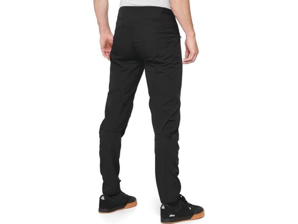 miesten 100% AIRMATIC housut musta koko 28 (EUR 42) (UUSI 2022)