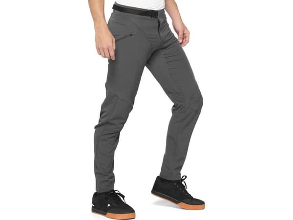 100% Herrebukser 100% AIRMATIC Bukser sort str. 36 (EUR 50) (NY 2022)
