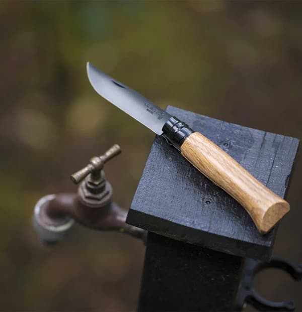 OPINEL NO 8 LUXURY BLACK OAK EDITION GIFT BOX, Opinel fällkniv svart blad