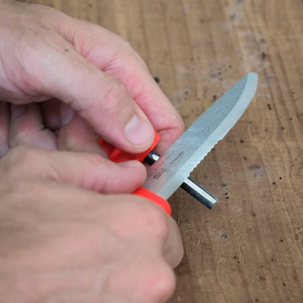 MORAKNIV COMPANION SPARK EMERGENCY, överlevnadskniv, säkerhetskniv med eldstål