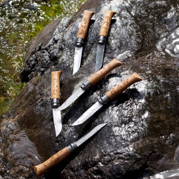 OPINEL NO8 ANIMALIA FISH OAK STEINLESS, Opinel fällkniv flugfiske