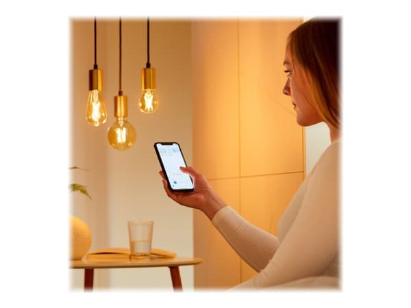 WiZ Whites - LED-glödlampa med filament - form: ST64 - E27 - 6.7 W (motsvarande 50 W) - klass A+ - varmvitt till dagsljus - 2000-5000 K - bärnsten