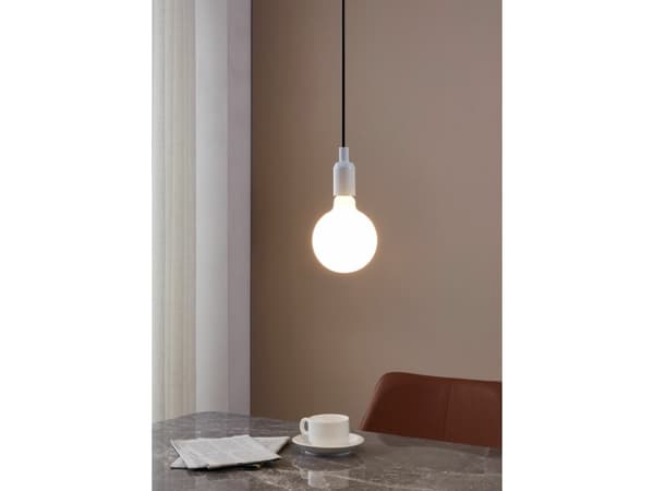 EGLO E27 LED G125 opal globuspære med varmt hvitt lys