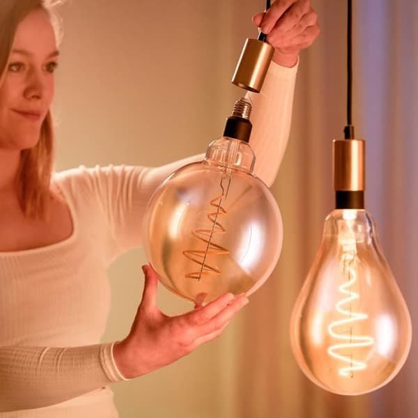 WiZ Connected glödlampa Vintage gigantglob Variabel vit E27 25W
