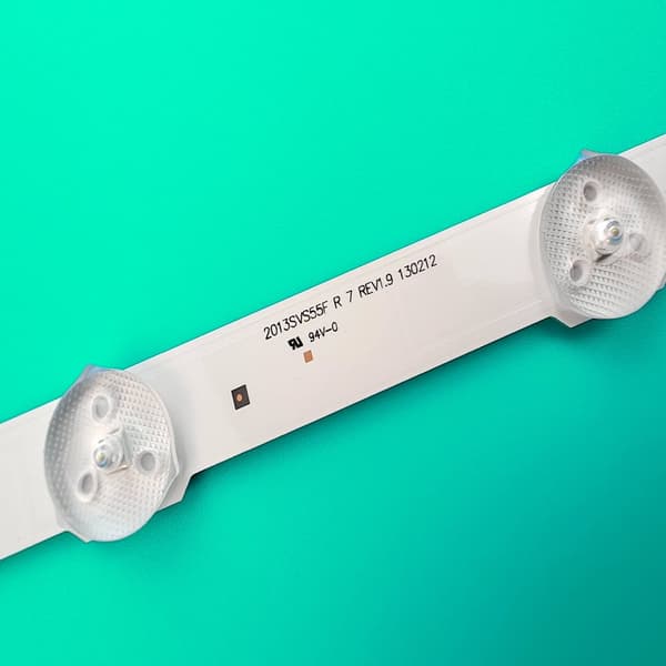 LED-nauvalamppu televisioille, 1150 mm pituus, 18 LED-helmeä, 3V jännite