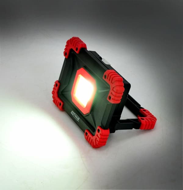 AWTOOLS COB LED COB BATTERY FLIGHT 20W