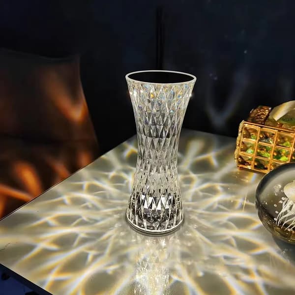 United LED-krystal-lampe med fjernbetjening og farveskift