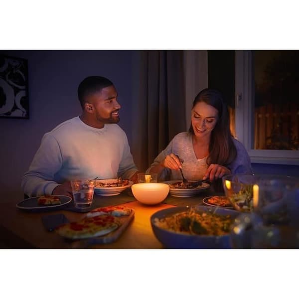 Bärbar Philips Hue Go-lampa Vit och Färg - Bluetooth-kompatibel - Alexa, Google och Apple Homekit