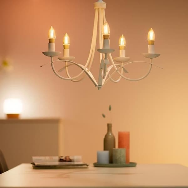 WiZ Flame-ansluten glödlampa Vit variabel E14 25W