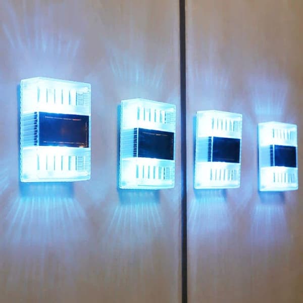 LED-solcellsvägglampa (transparent), 4-pack