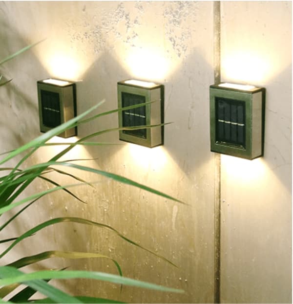 LED solcell Vägglampa (up-downlight), 2 stycken i rostfritt stål eller svart